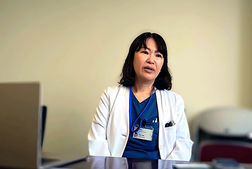 原田 成美（はらだ・なるみ）。東北大学大学院医学系研究科乳腺・内分泌外科学分野准教授。（写真：星良孝）